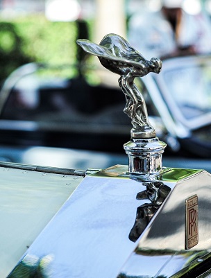 Rolls Royce Emblem on car