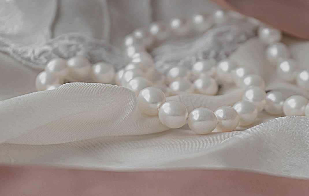 pearl jewlery