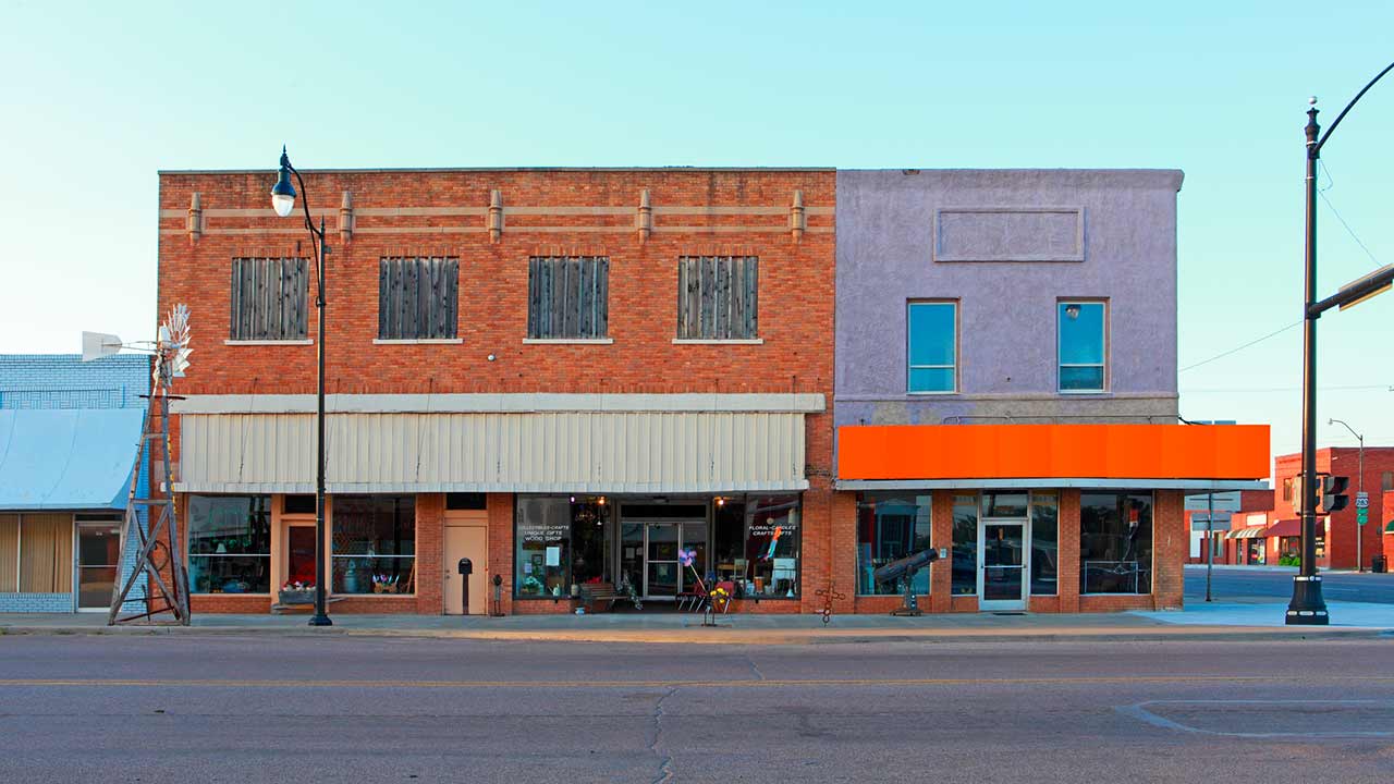 vacant business storefronts