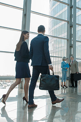 guy-in-airport-waiting-for-call