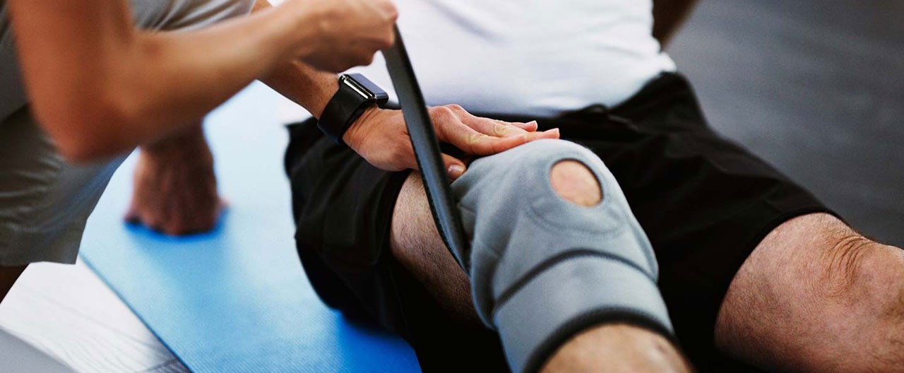knee healing therapy
