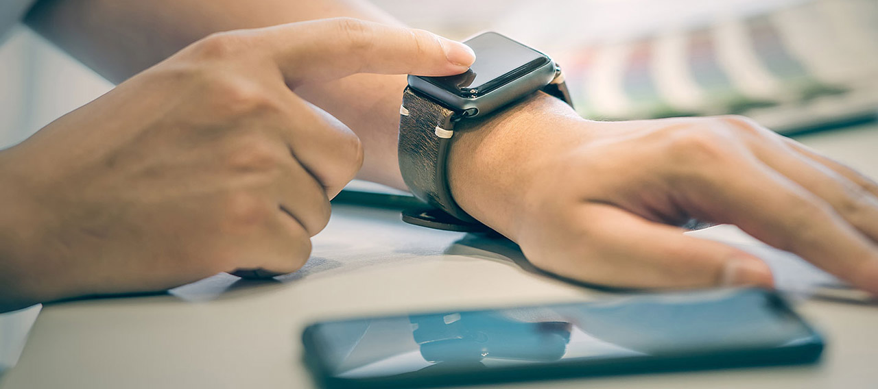 smart watch and smart phone