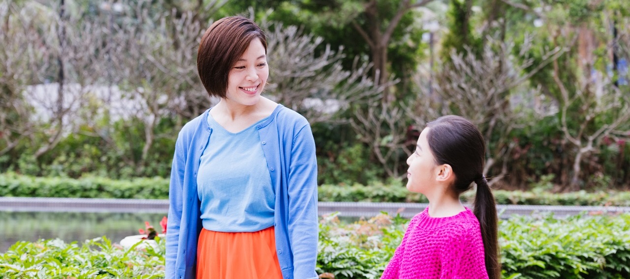 couple talking while moving