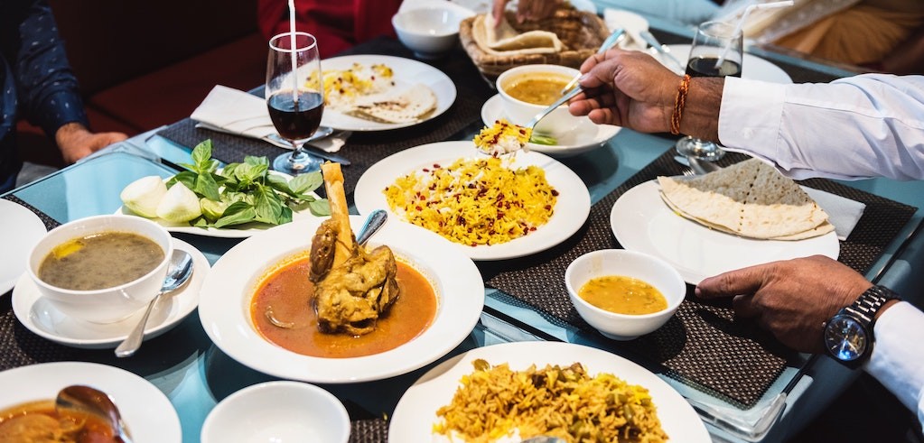 Tetap Sehat Makan Masakan Santan di Bulan Ramadan 